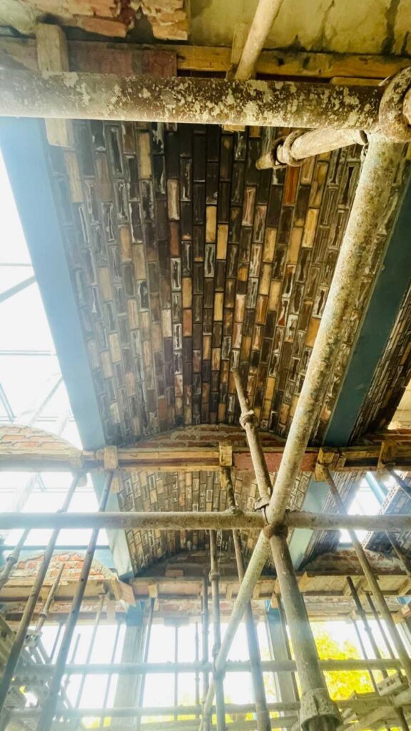 wire cut voult construction in delhi
