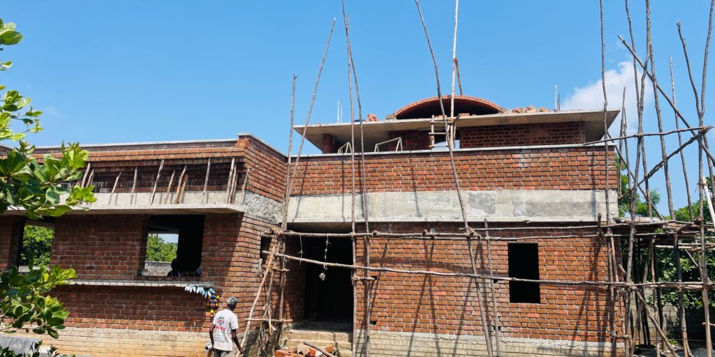 Pondicherry Project — Triple Vault Design with Wire-Cut Bricks